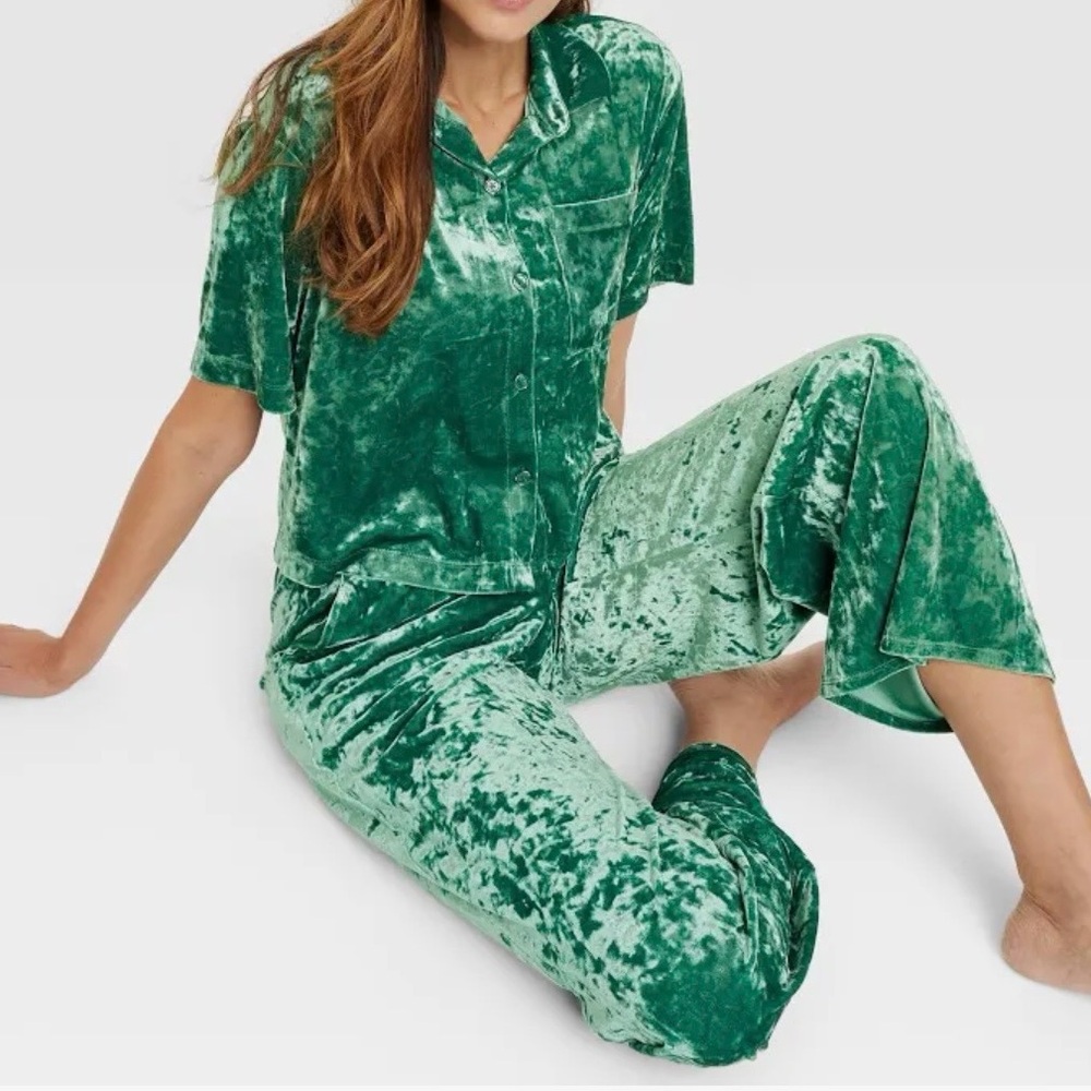 Stars Above Women's Velour Pajama Set - Emerald